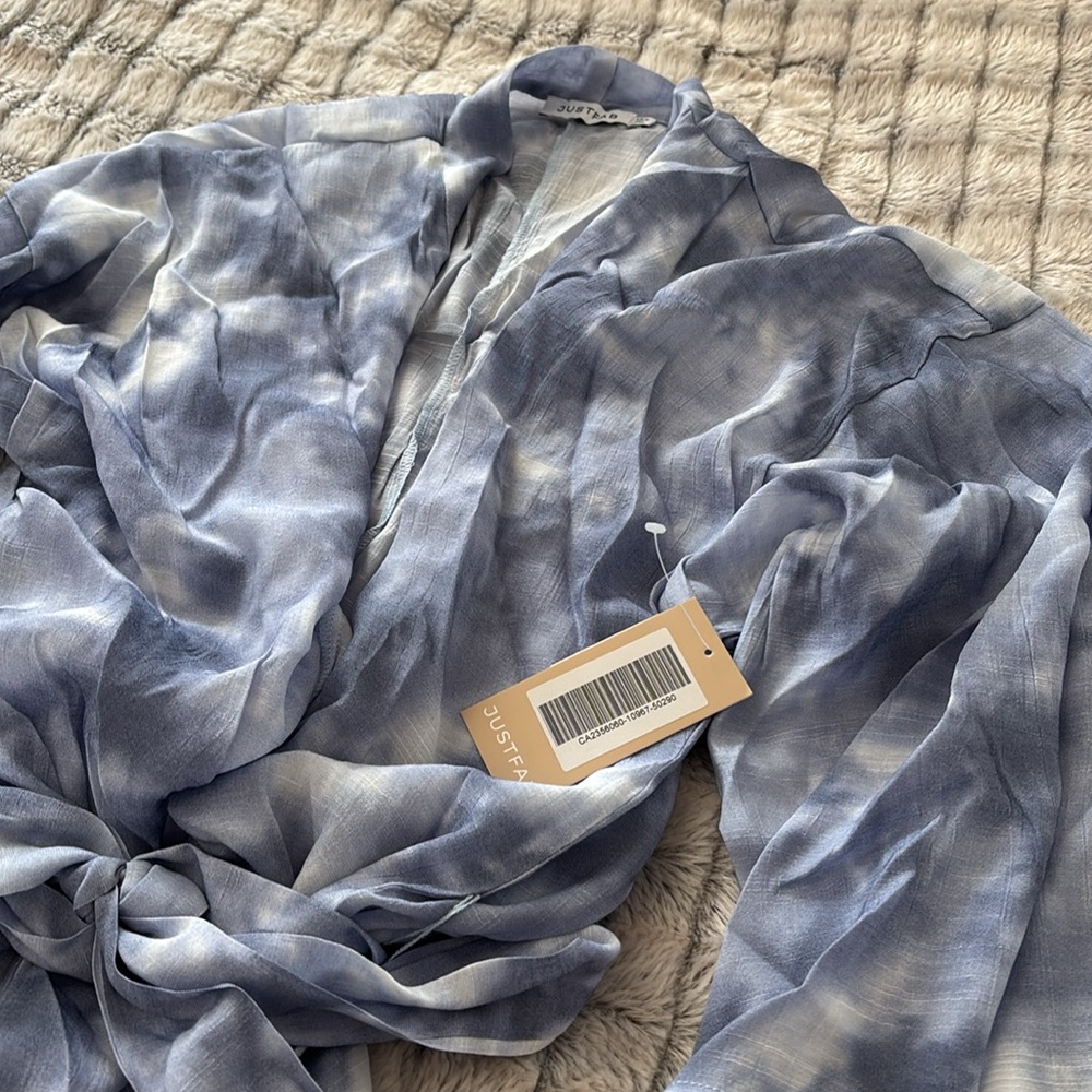 JustFab Blue Watercolor Kimono Top size XS/S - Picture 3 of 9